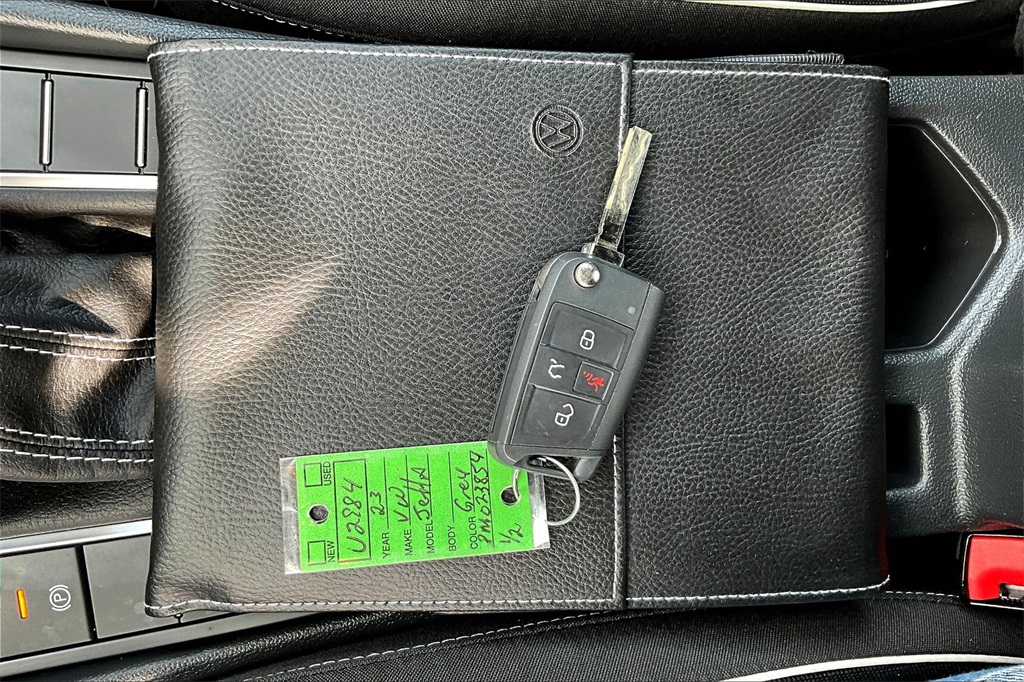2023 Volkswagen Jetta 1.5T Sport - Photo 31