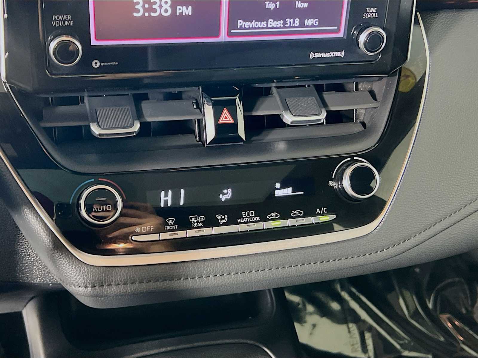 2021 Toyota Corolla SE - Photo 15