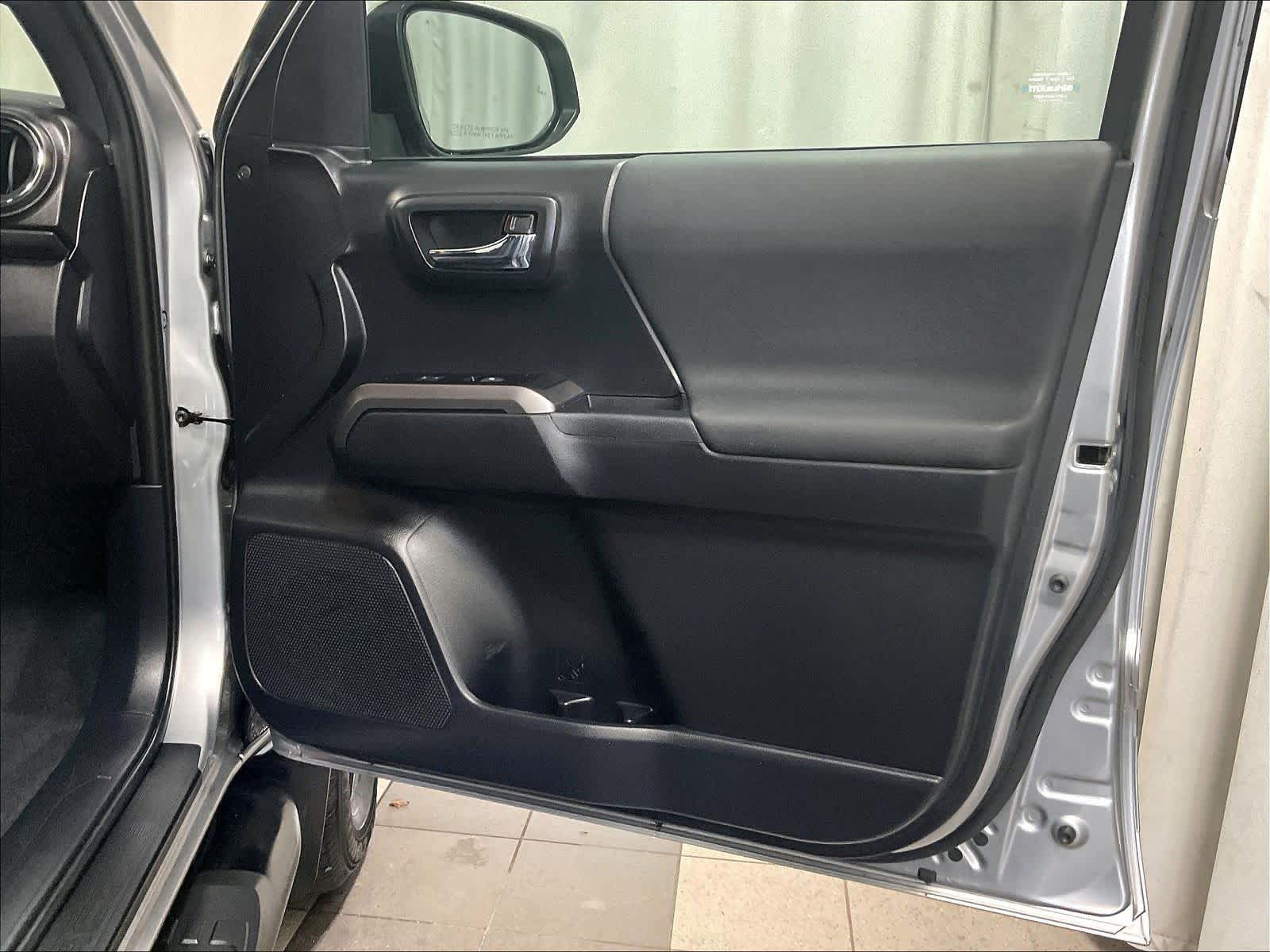 2021 Toyota Tacoma TRD Sport - Photo 12