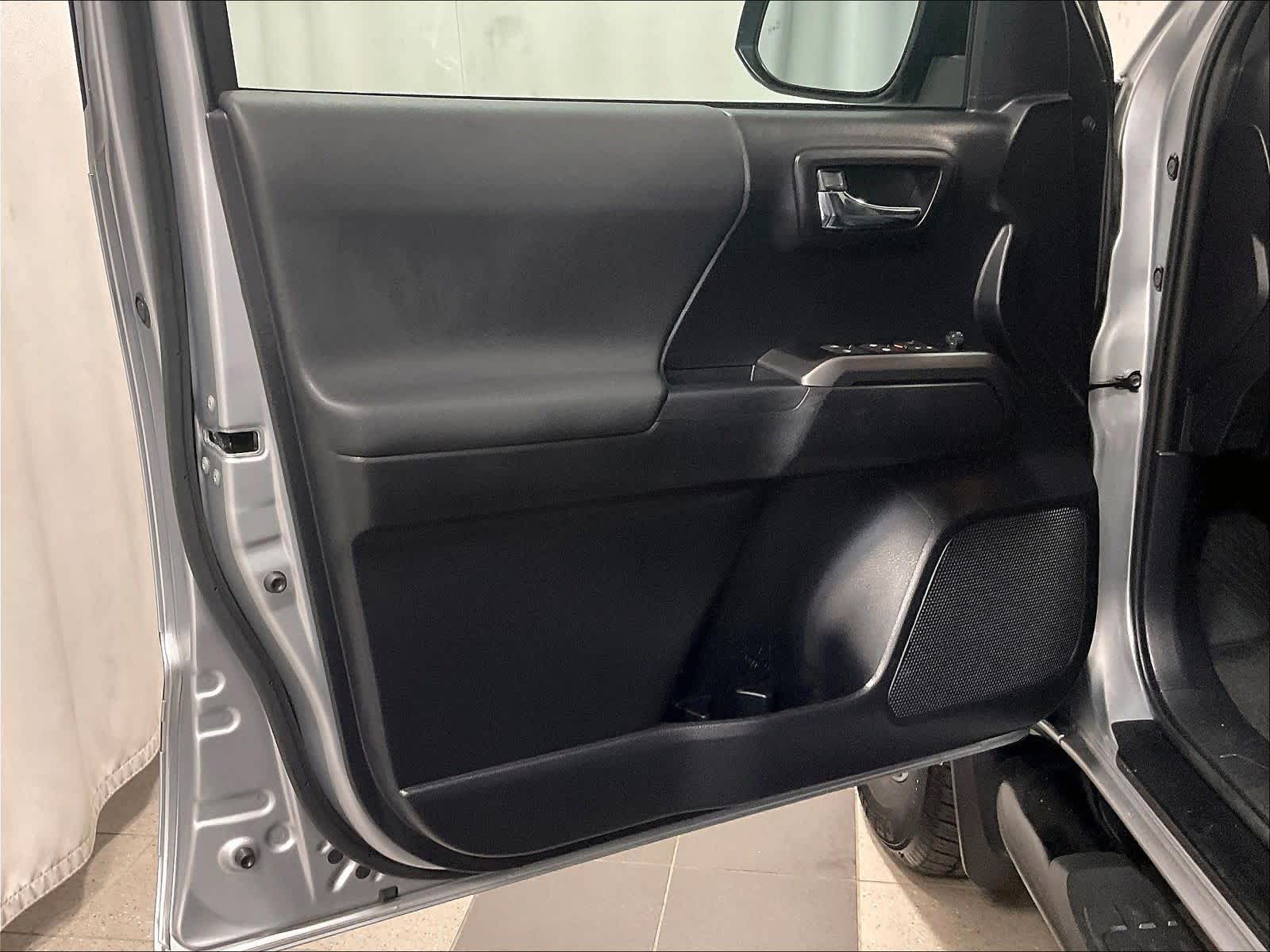 2021 Toyota Tacoma TRD Sport - Photo 9