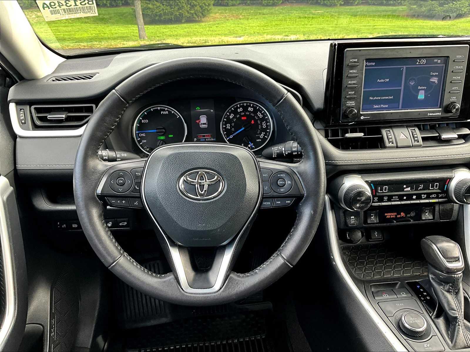 2022 Toyota RAV4 Hybrid XLE Premium - Photo 17