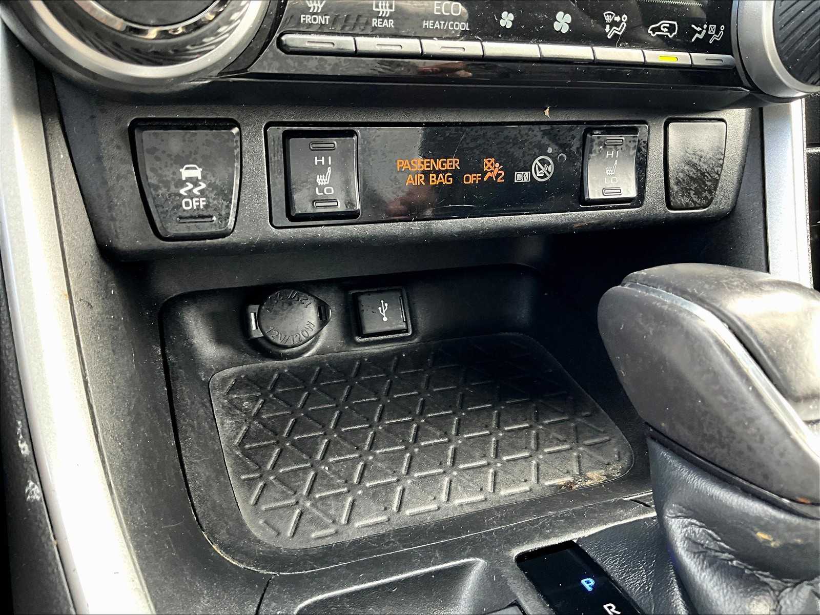 2022 Toyota RAV4 Hybrid XLE Premium - Photo 27