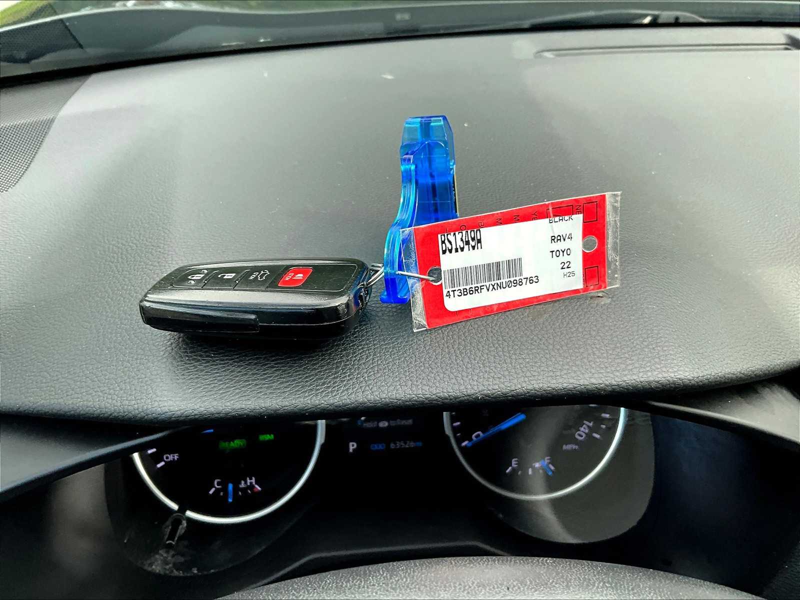 2022 Toyota RAV4 Hybrid XLE Premium - Photo 31