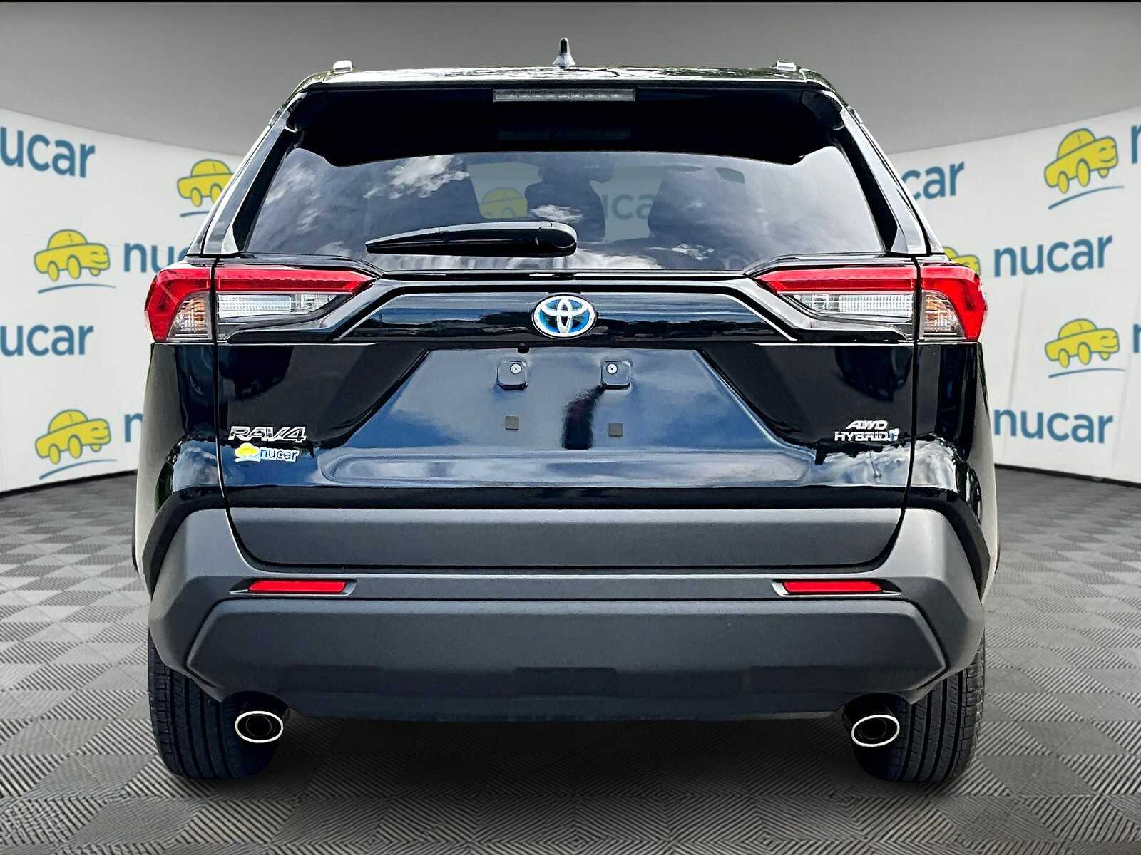 2022 Toyota RAV4 Hybrid XLE Premium - Photo 5