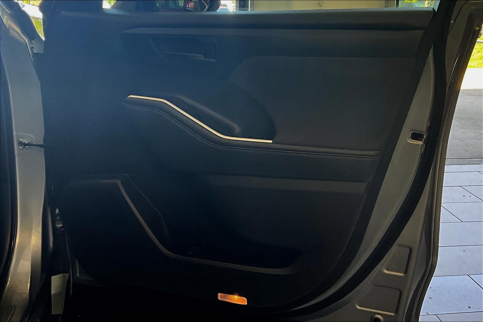 2021 Toyota Highlander LE - Photo 12