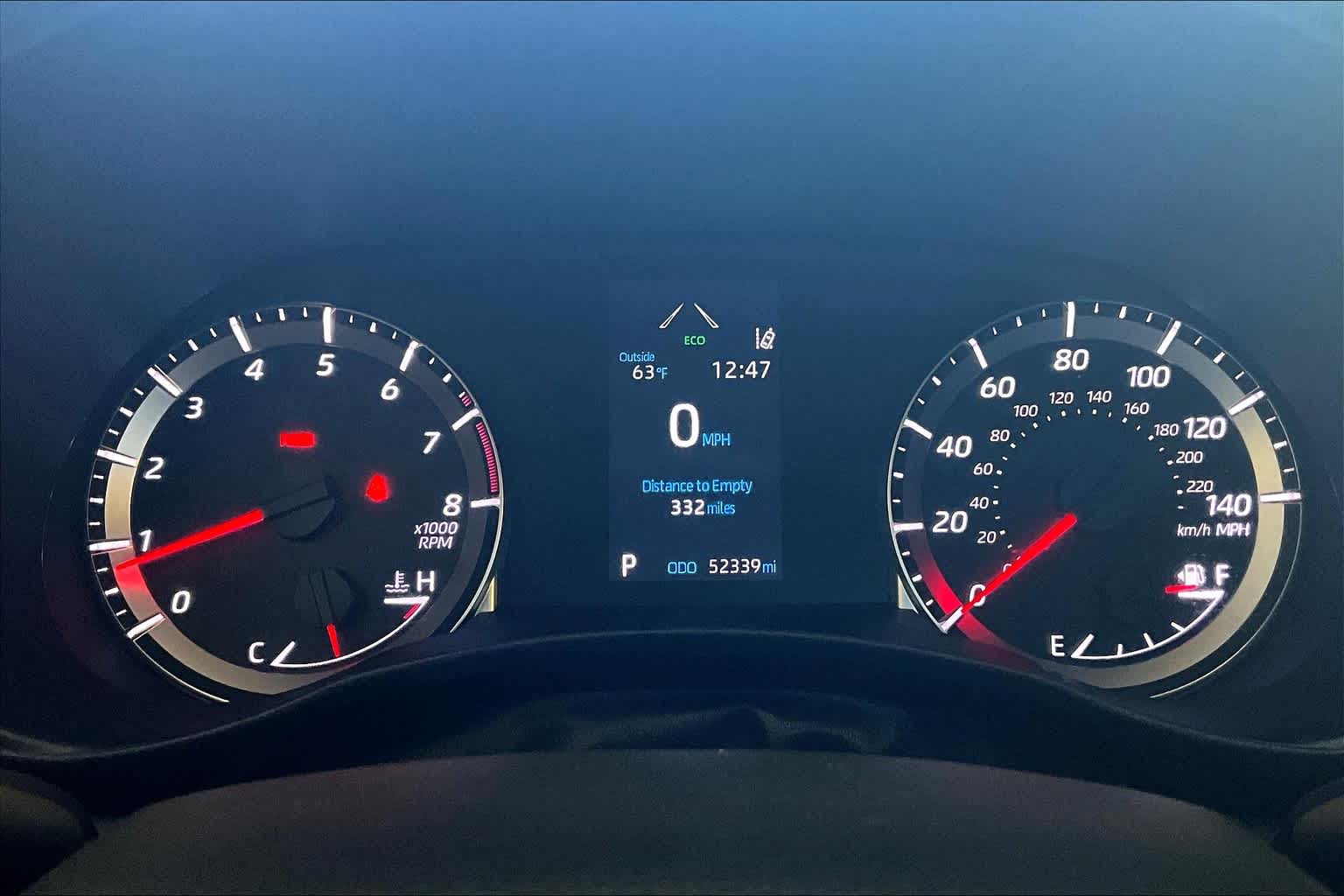 2021 Toyota Highlander LE - Photo 26