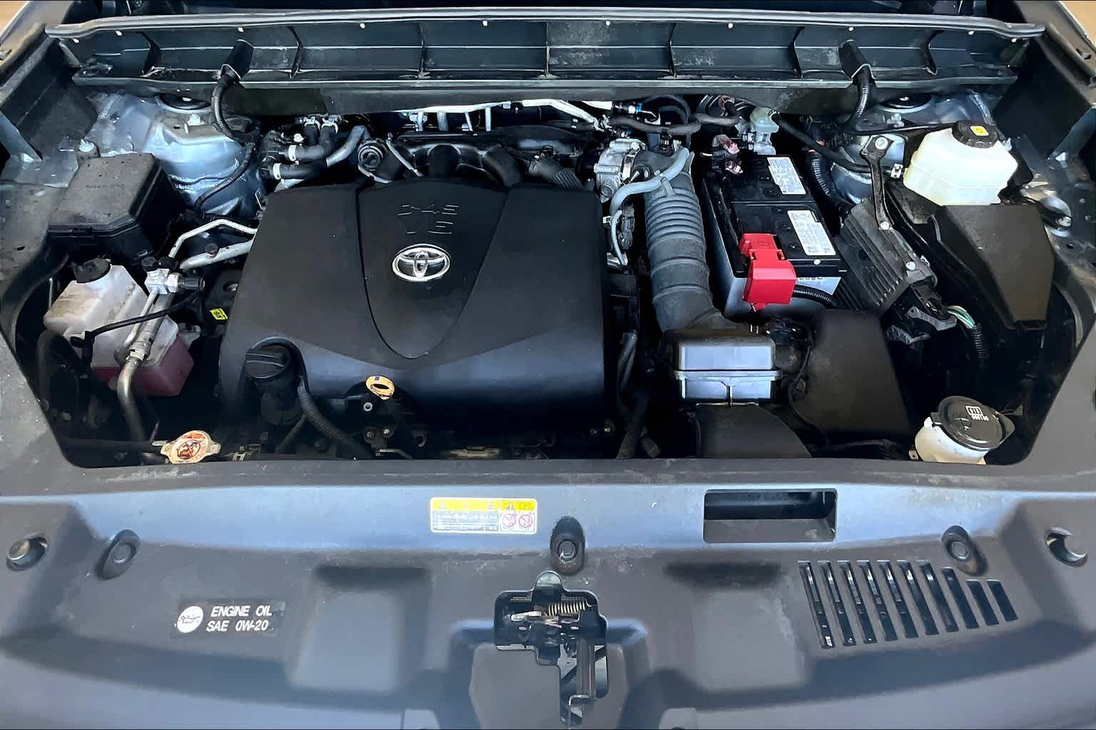 2021 Toyota Highlander LE - Photo 31