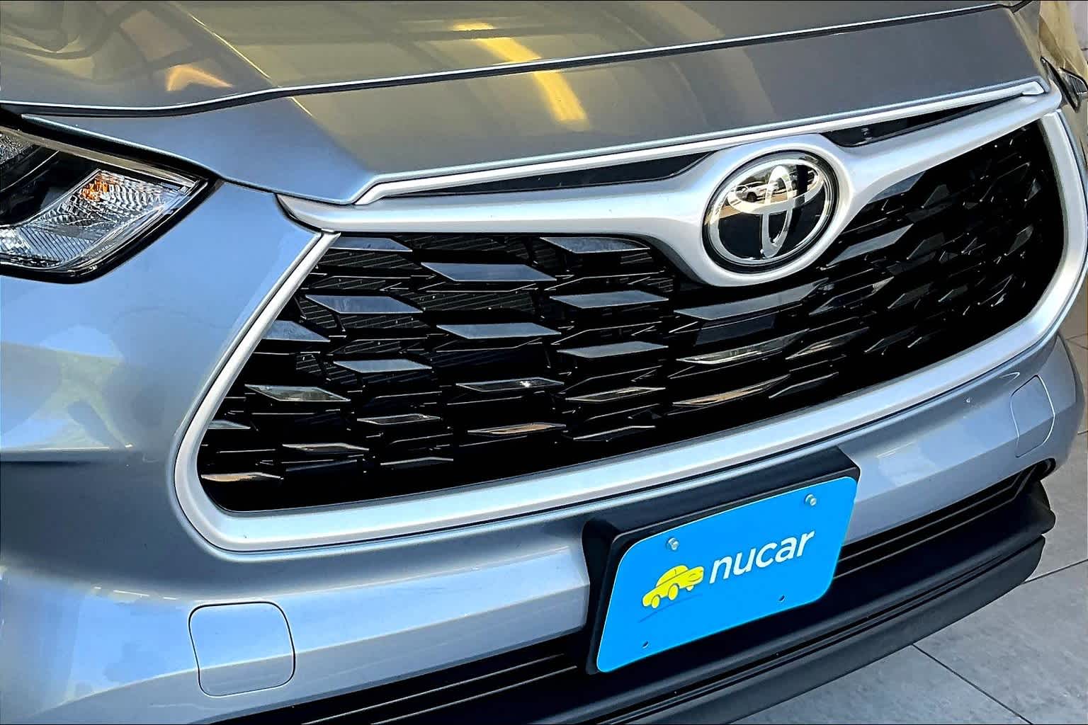 2021 Toyota Highlander LE - Photo 33