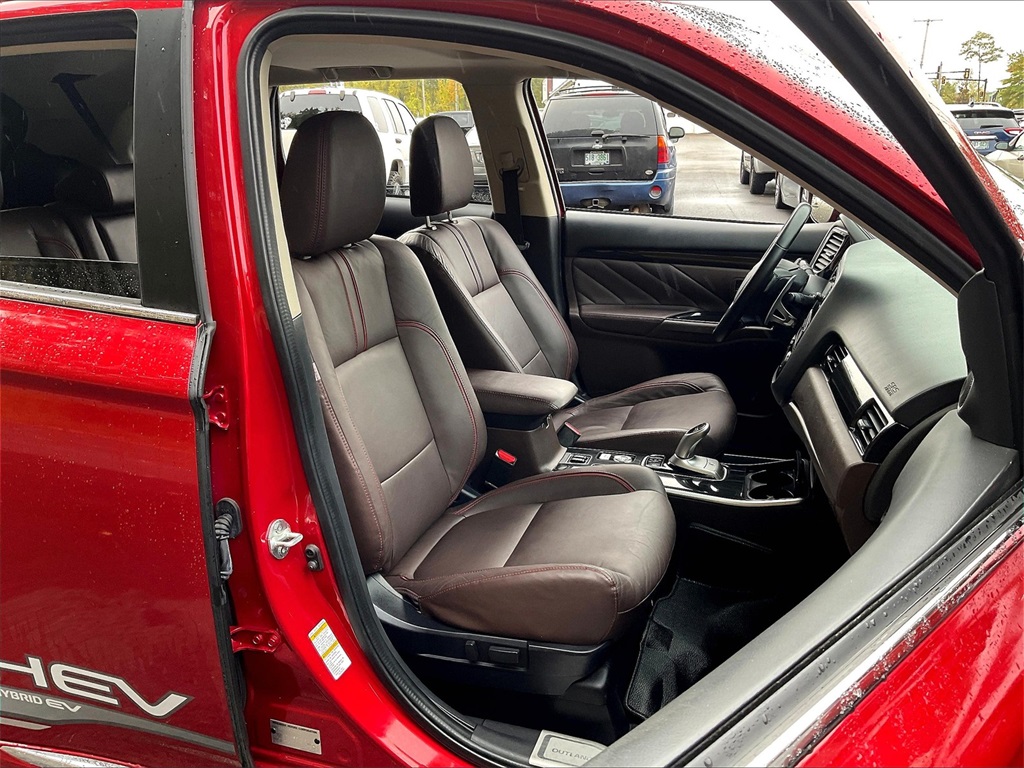 2018 Mitsubishi Outlander PHEV SEL - Photo 11