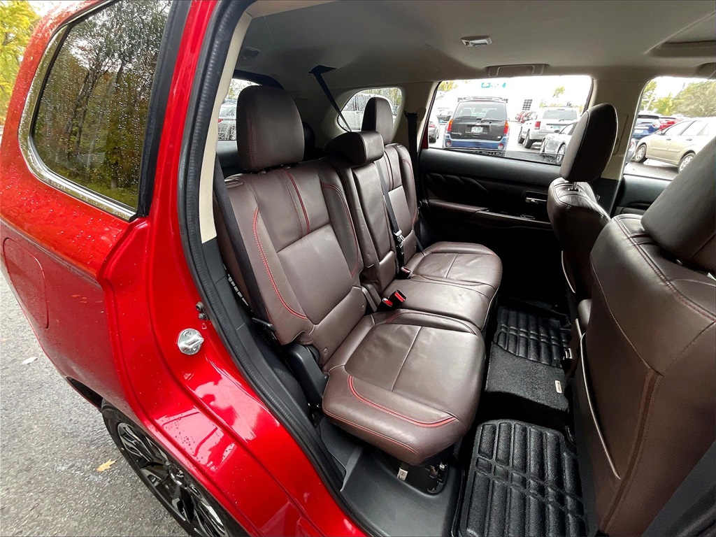 2018 Mitsubishi Outlander PHEV SEL - Photo 18