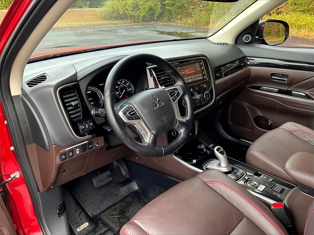 2018 Mitsubishi Outlander PHEV SEL - Photo 8