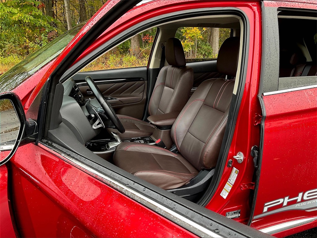 2018 Mitsubishi Outlander PHEV SEL - Photo 10