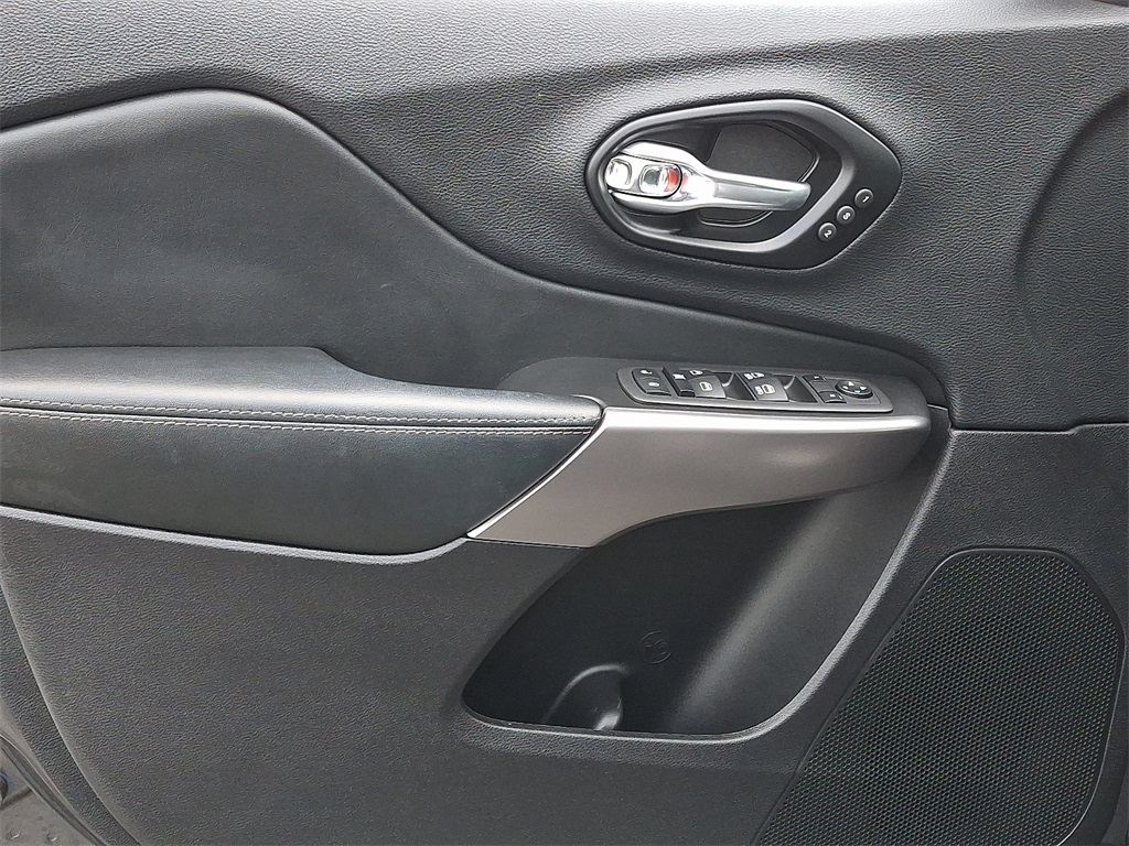 2022 Jeep Cherokee Limited - Photo 13