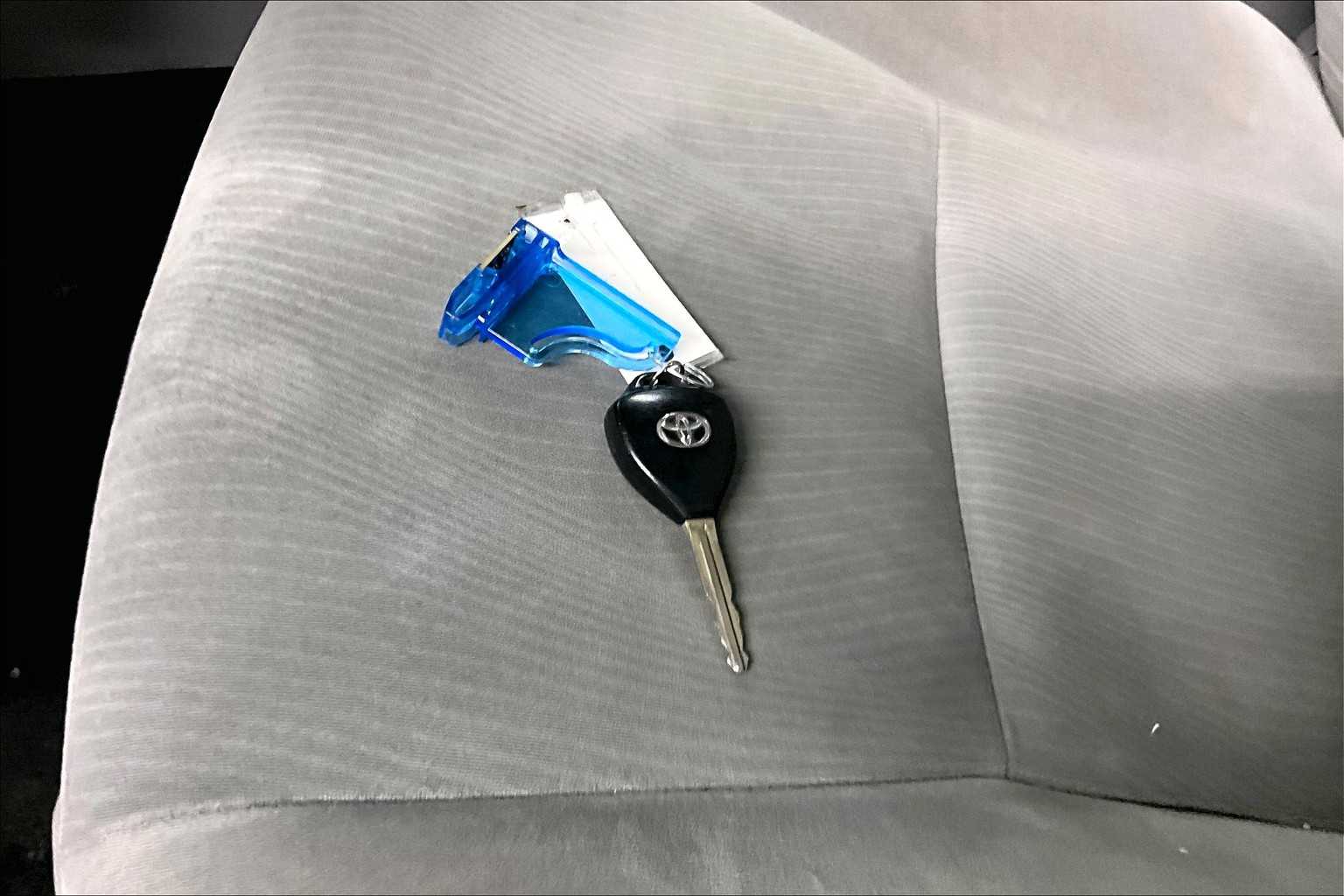2012 Toyota Corolla LE - Photo 27