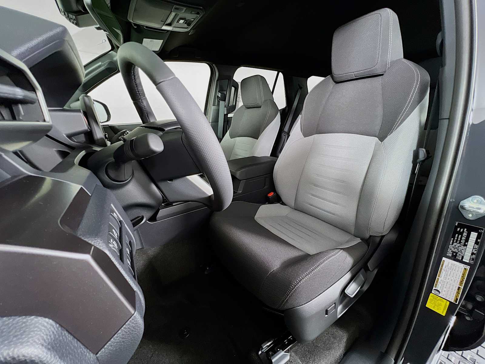 2025 Toyota 4Runner Hybrid TRD Off Road - Photo 12