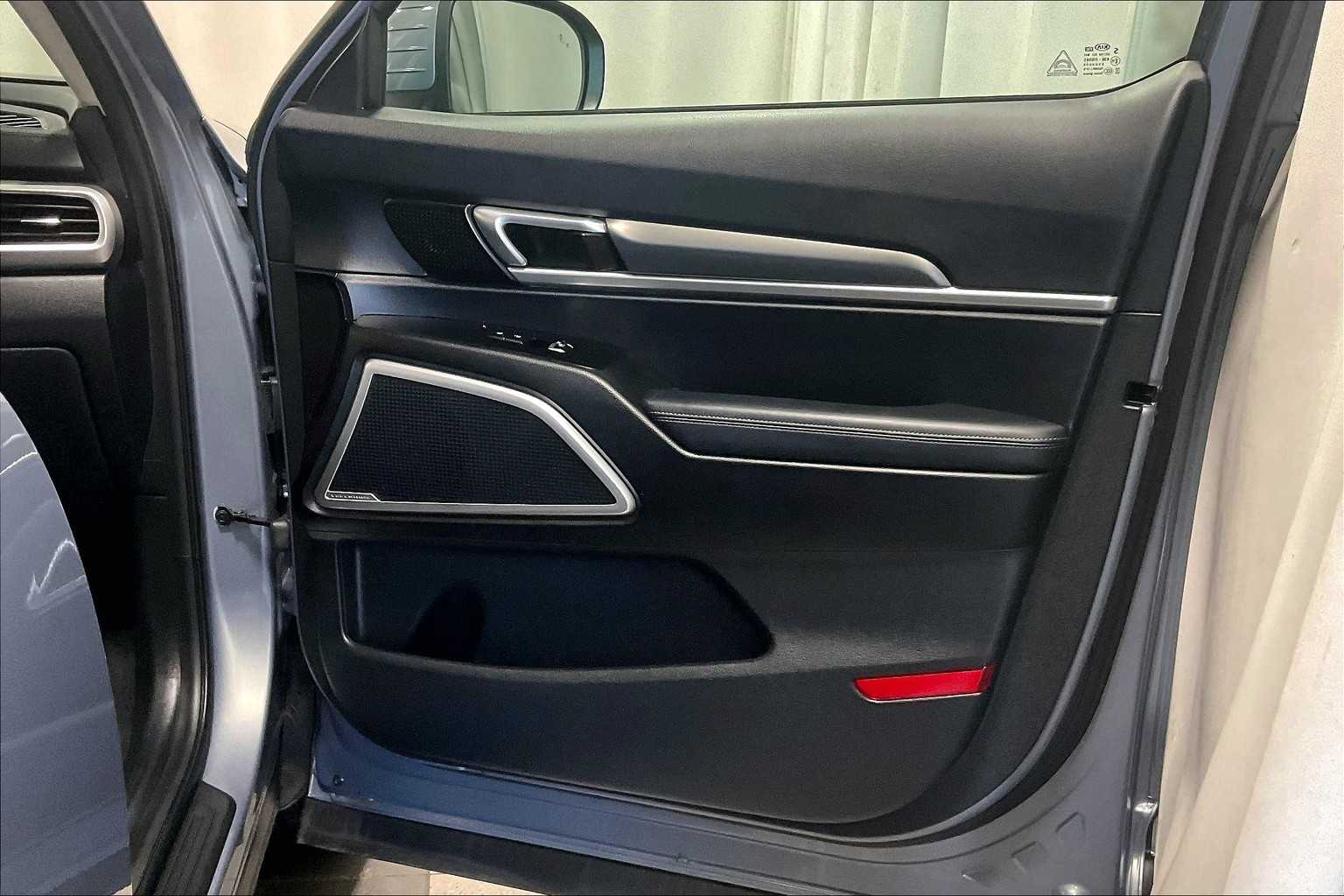 2020 Kia Telluride LX - Photo 12