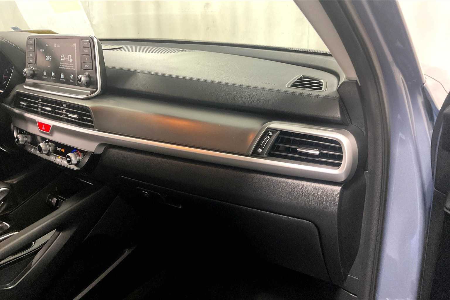 2020 Kia Telluride LX - Photo 13