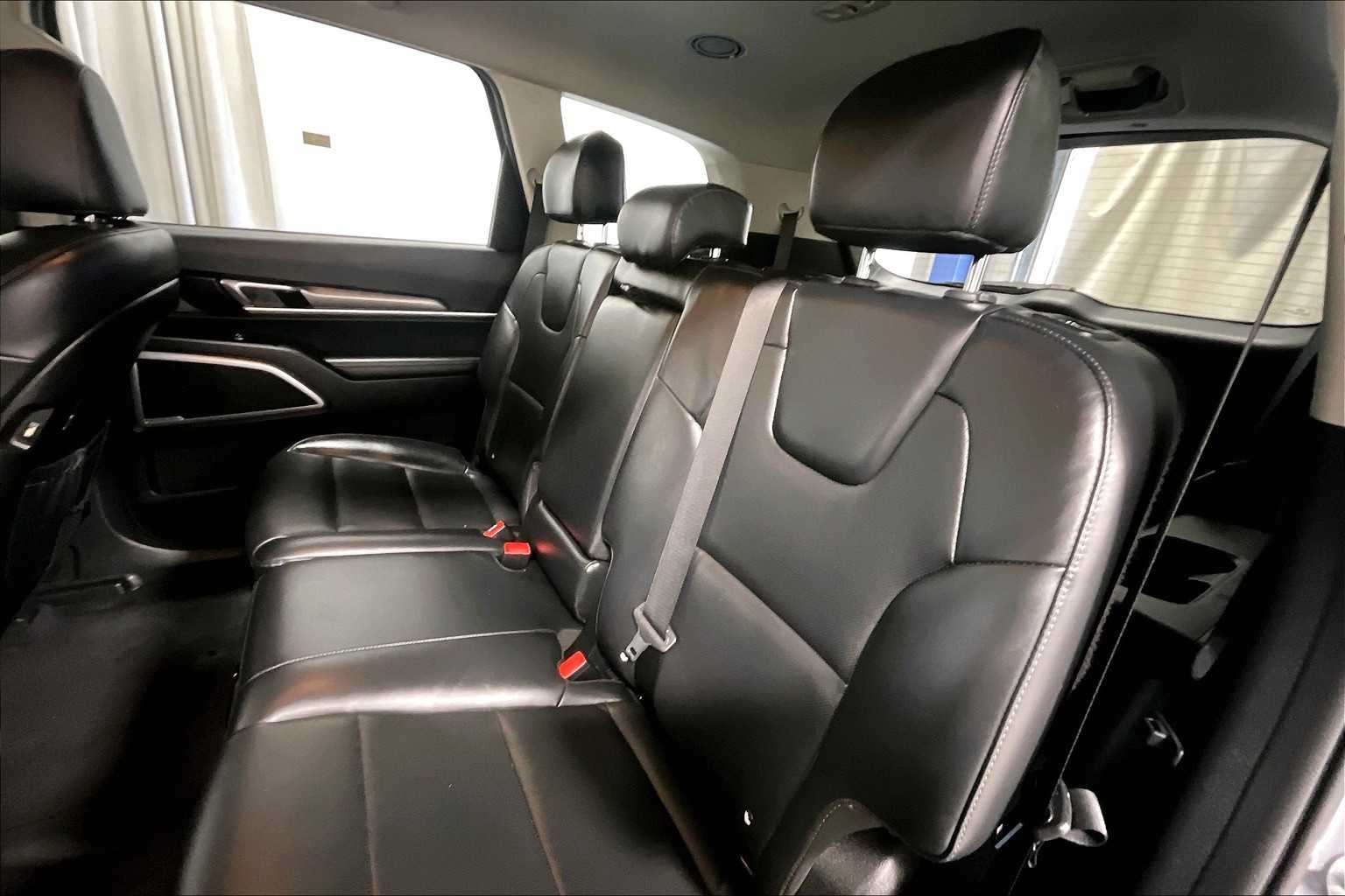 2020 Kia Telluride LX - Photo 15
