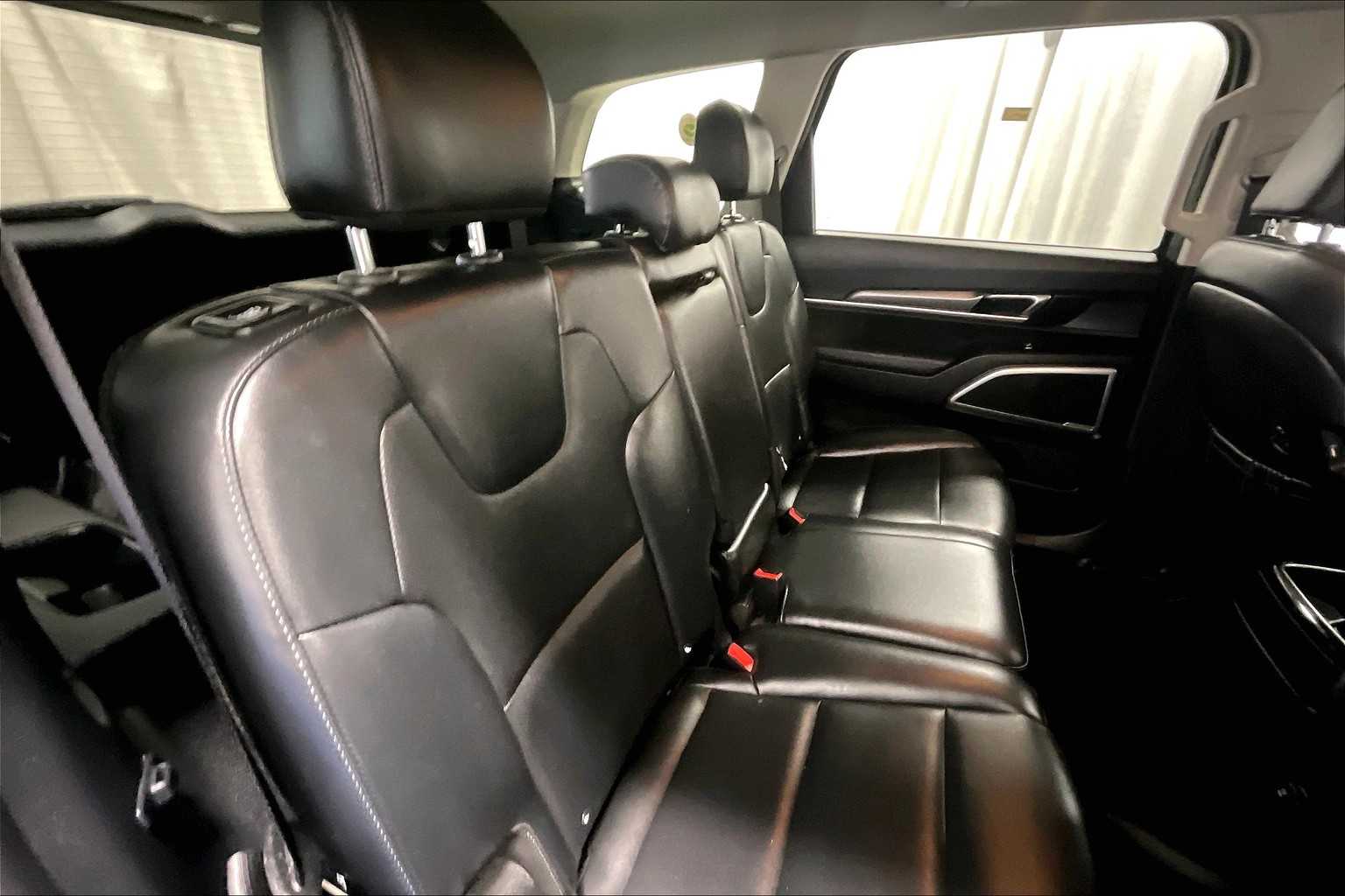 2020 Kia Telluride LX - Photo 16