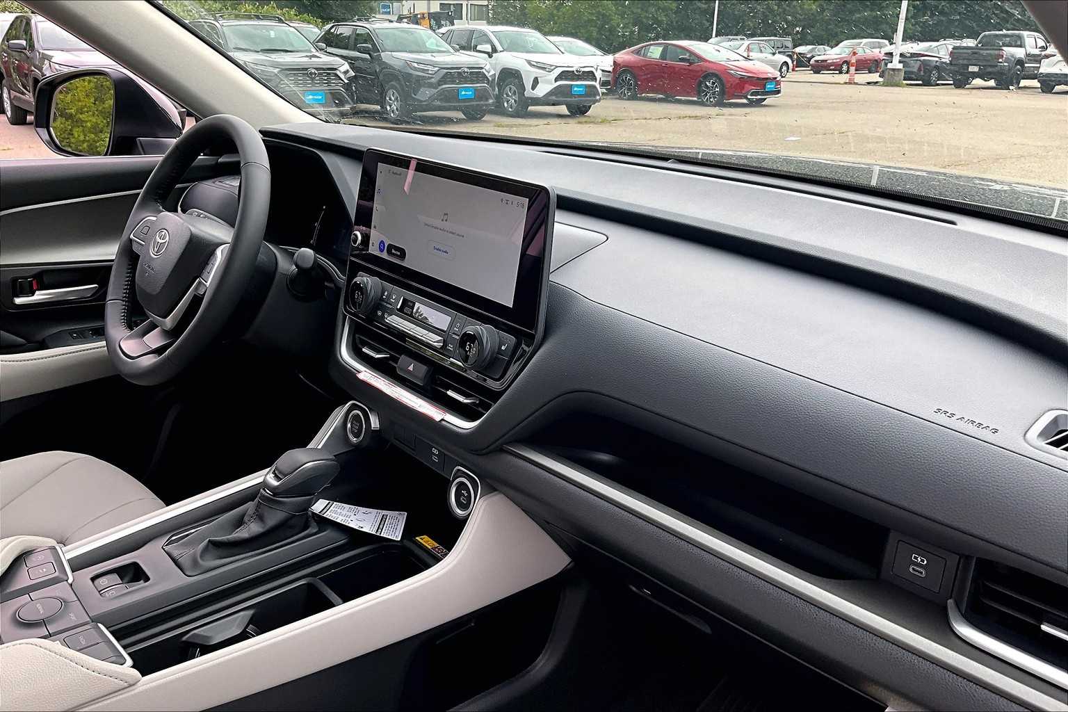 2025 Toyota Grand Highlander XLE - Photo 10