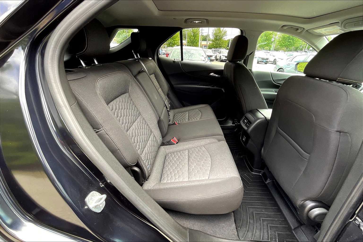 2020 Chevrolet Equinox LT - Photo 16