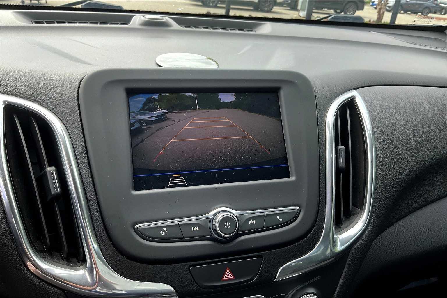 2020 Chevrolet Equinox LT - Photo 19