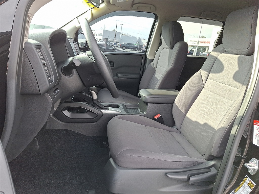 2024 Nissan Frontier S - Photo 14