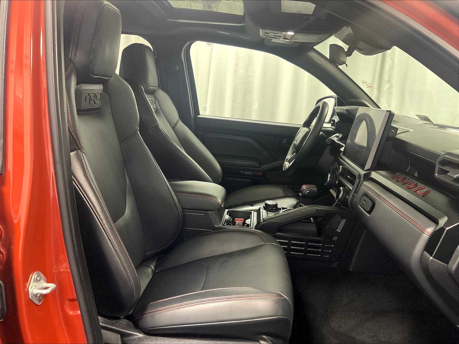 2024 Toyota Tacoma TRD Pro Hybrid - Photo 11