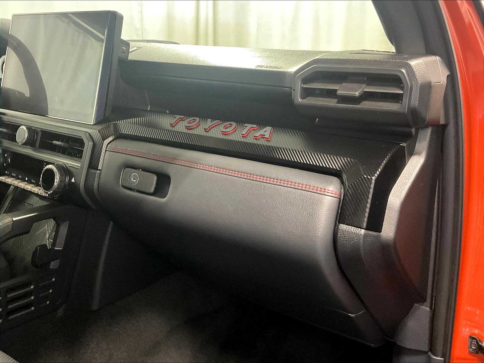 2024 Toyota Tacoma TRD Pro Hybrid - Photo 13