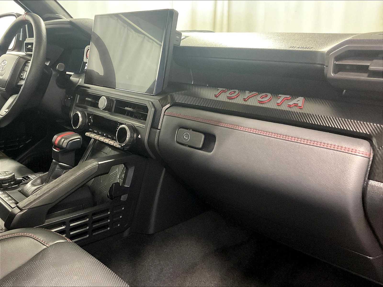 2024 Toyota Tacoma TRD Pro Hybrid - Photo 14