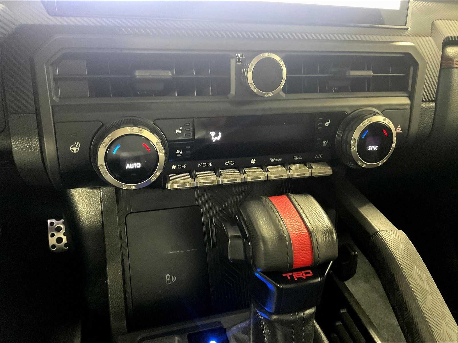 2024 Toyota Tacoma TRD Pro Hybrid - Photo 26