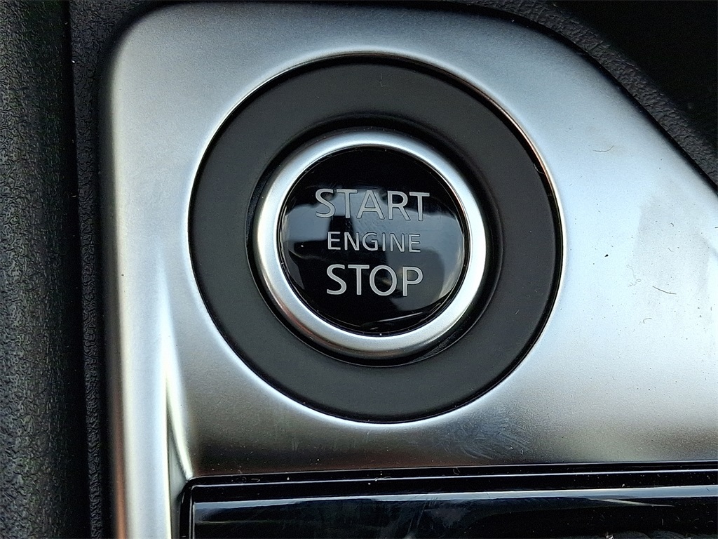 2025 Nissan Sentra SV - Photo 15