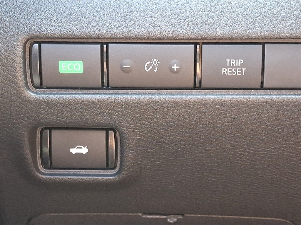 2025 Nissan Sentra SV - Photo 17
