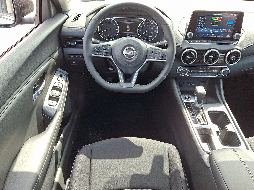 2025 Nissan Sentra SV - Photo 7