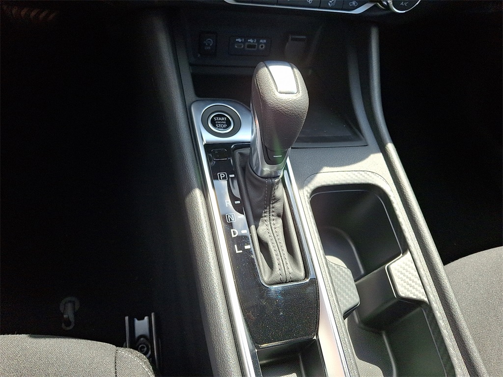 2025 Nissan Sentra SV - Photo 10