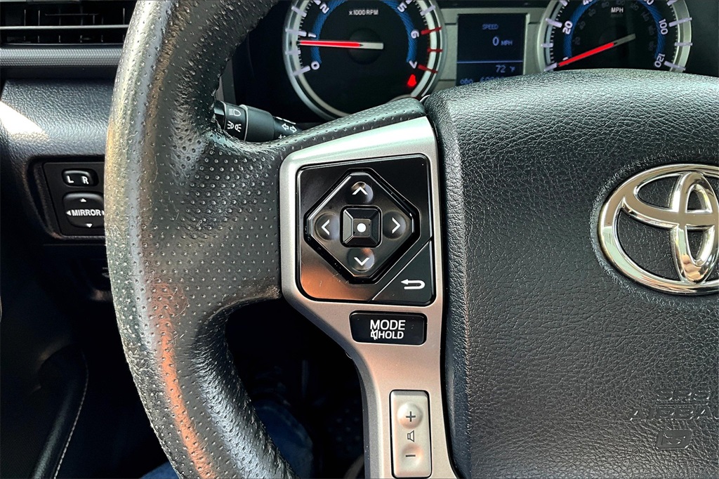 2018 Toyota 4Runner SR5 - Photo 24