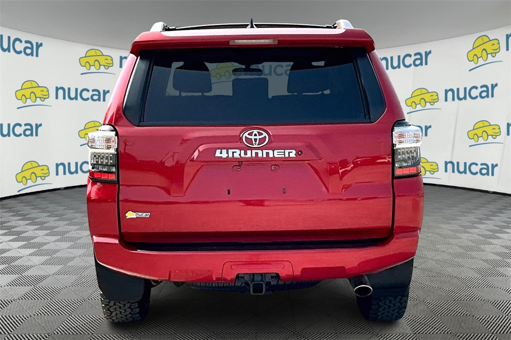 2018 Toyota 4Runner SR5 - Photo 5