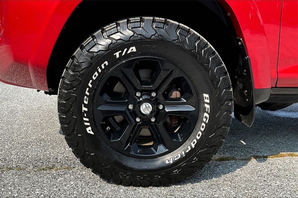 2018 Toyota 4Runner SR5 - Photo 7