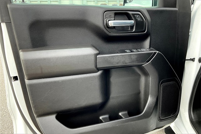 2022 Chevrolet Silverado 1500 LTD Custom - Photo 9