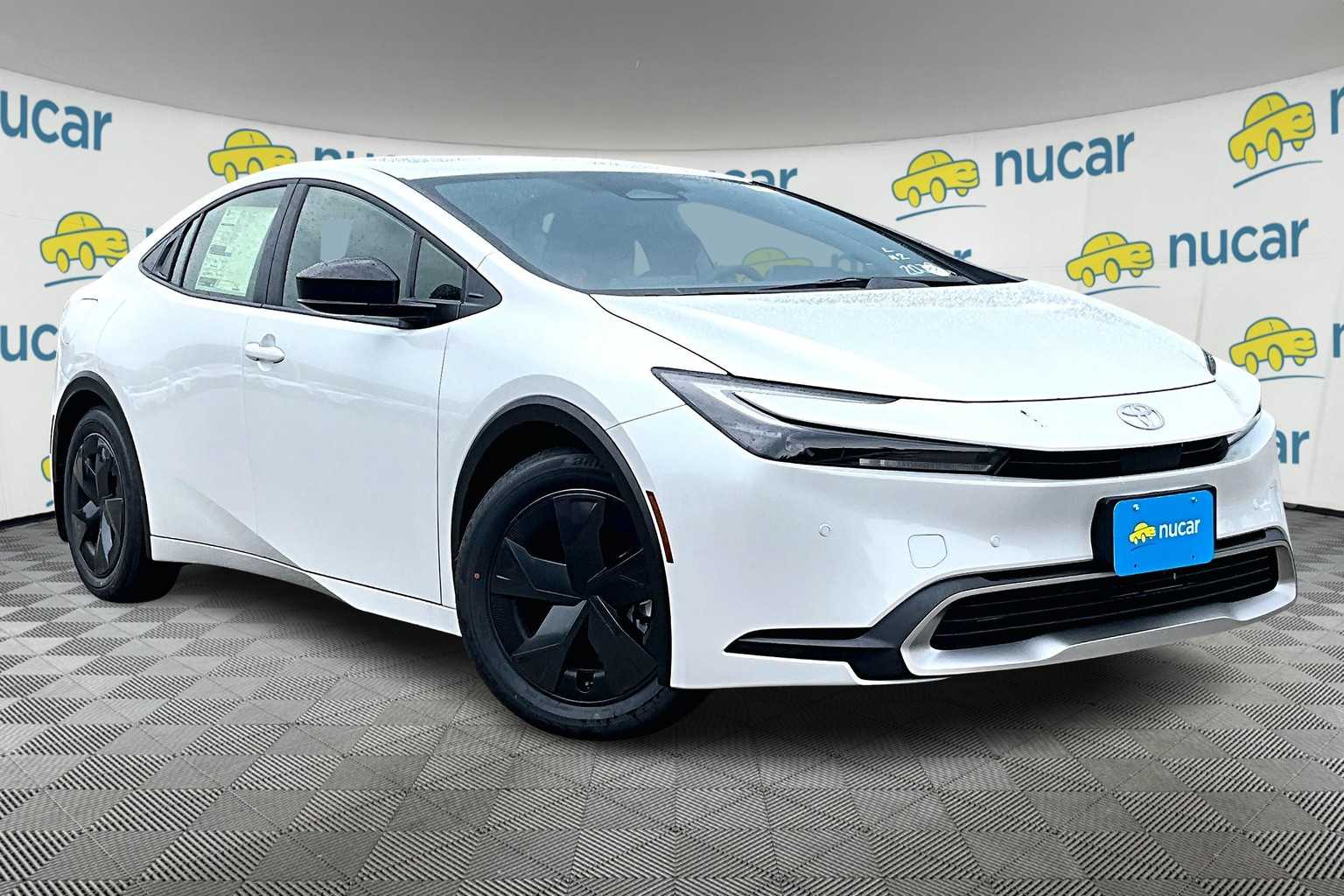 2025 Toyota Prius Plug-In Hybrid SE