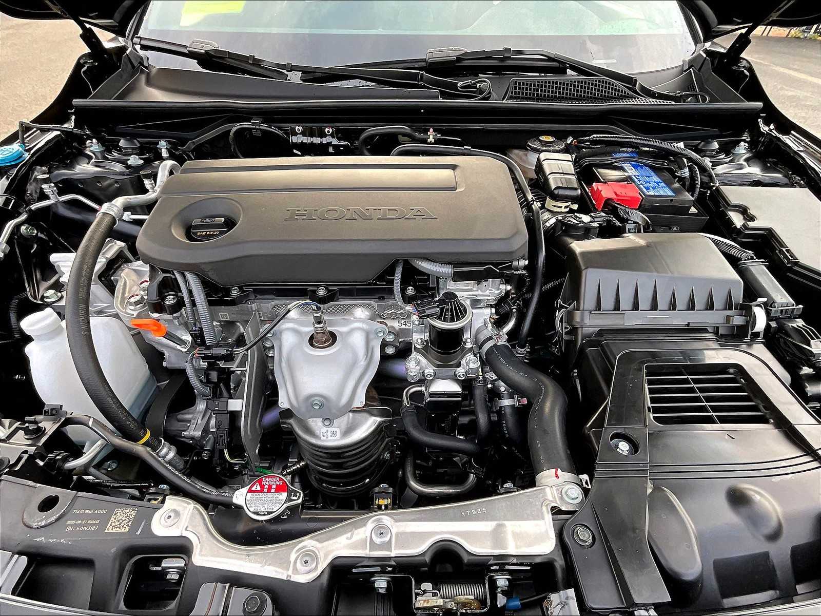 2026 Honda Civic Hatchback Sport - Photo 16