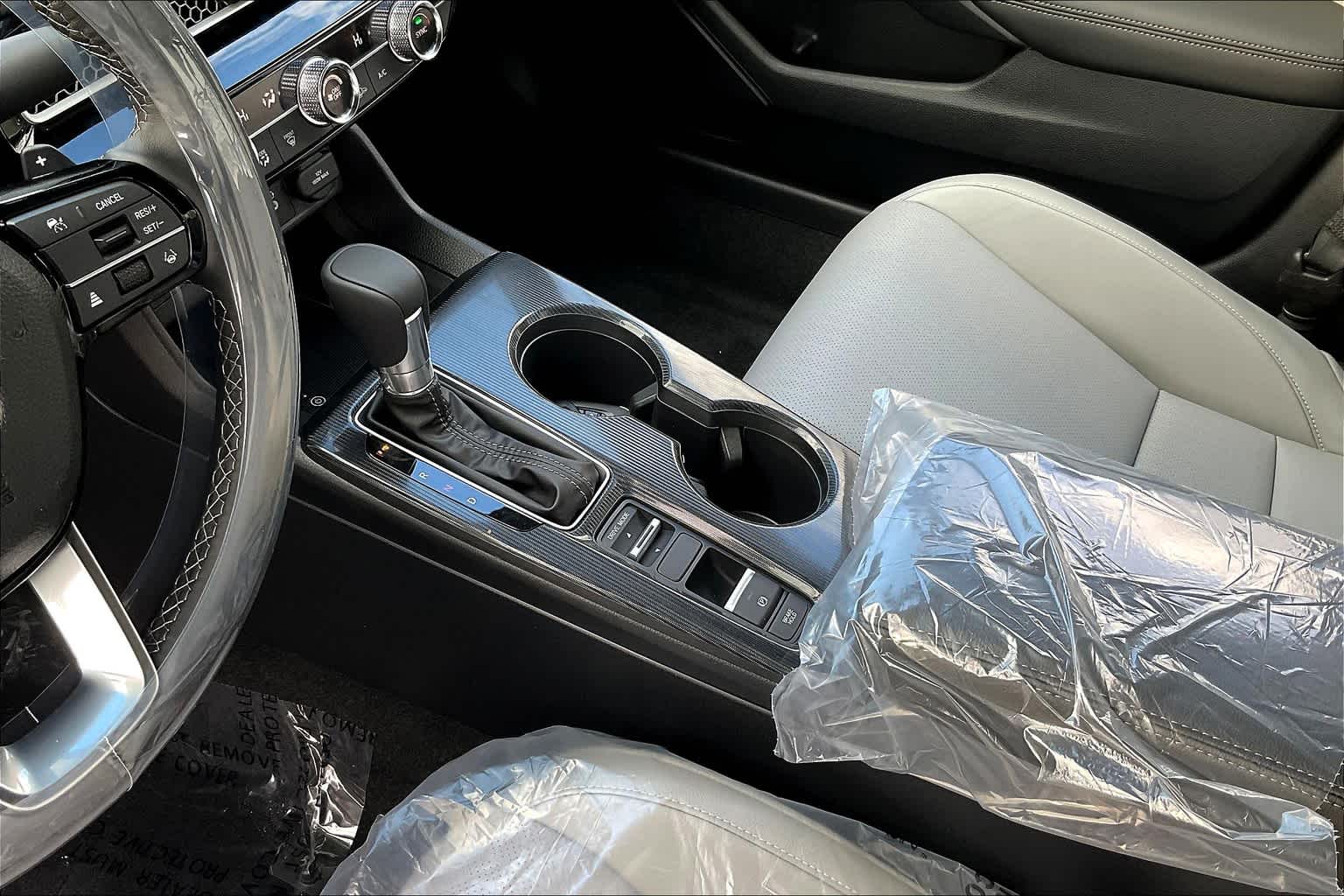 2025 Honda Civic Hybrid Sport Touring - Photo 14