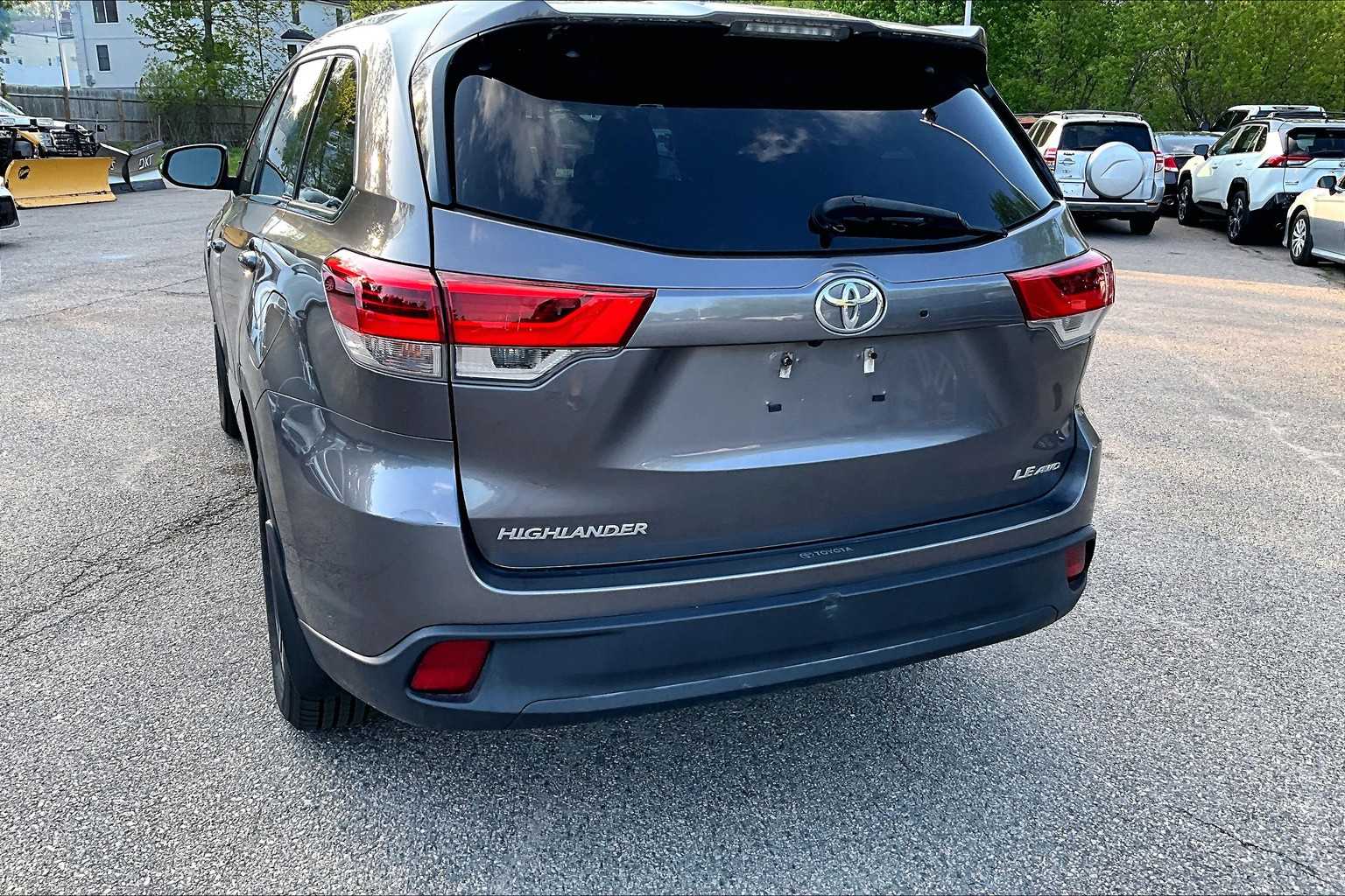 2018 Toyota Highlander LE Plus - Photo 7