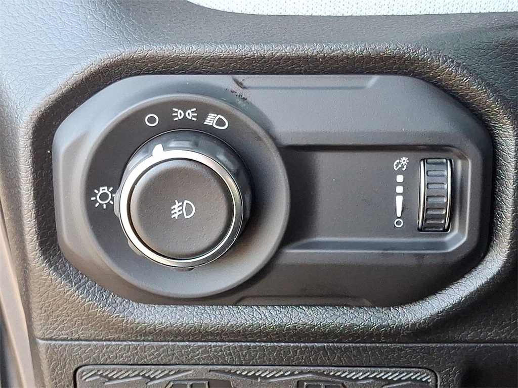 2026 Jeep Wrangler Sport - Photo 17