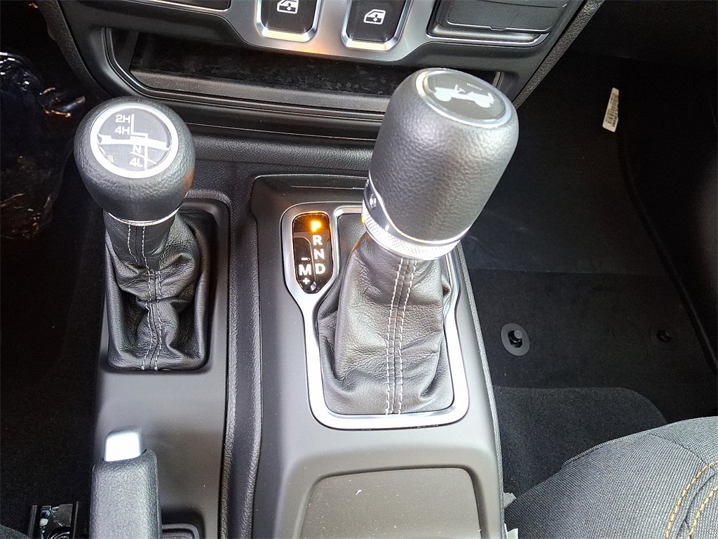 2026 Jeep Wrangler Sport - Photo 10