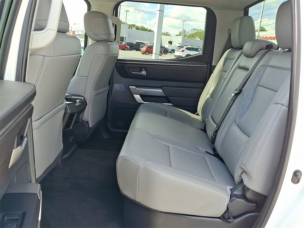 2022 Toyota Tundra SR5 - Photo 11
