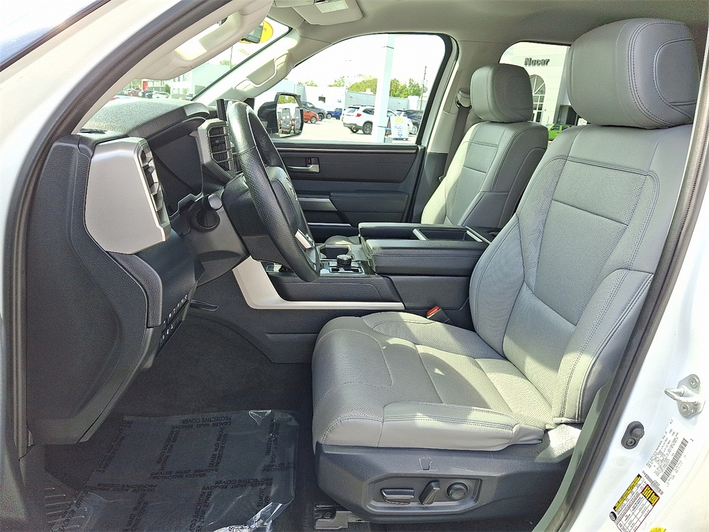 2022 Toyota Tundra SR5 - Photo 14