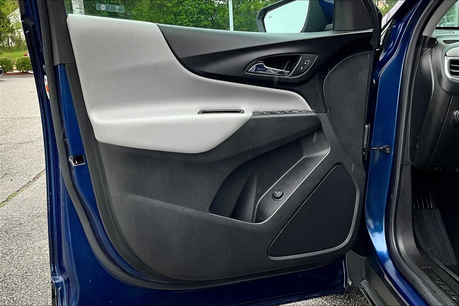 2022 Chevrolet Equinox LT - Photo 9