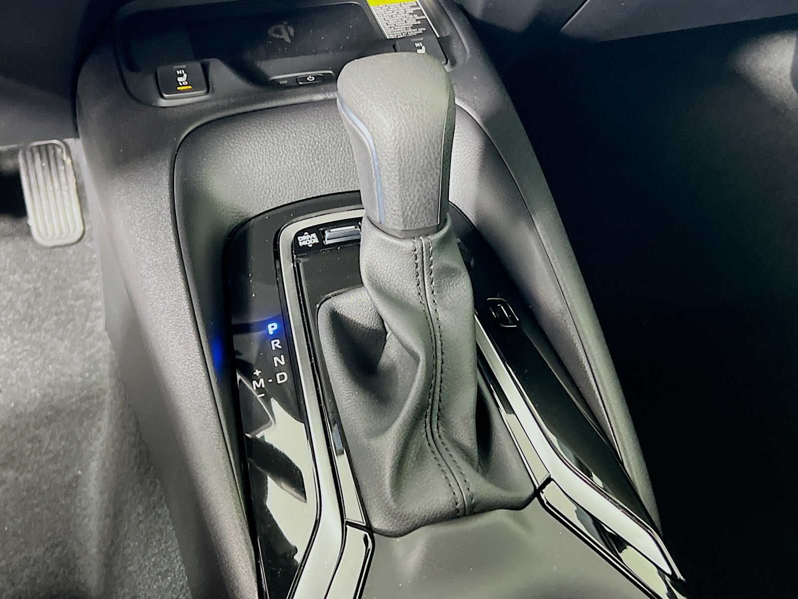 2025 Toyota Corolla XSE - Photo 11