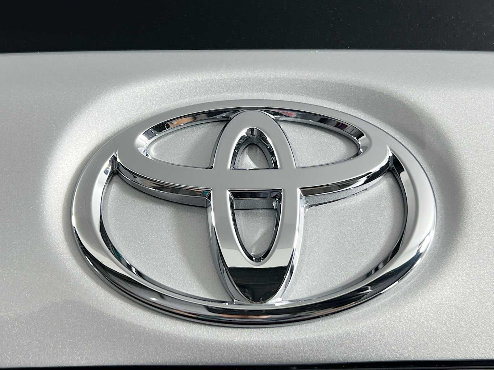 2025 Toyota Corolla XSE - Photo 17